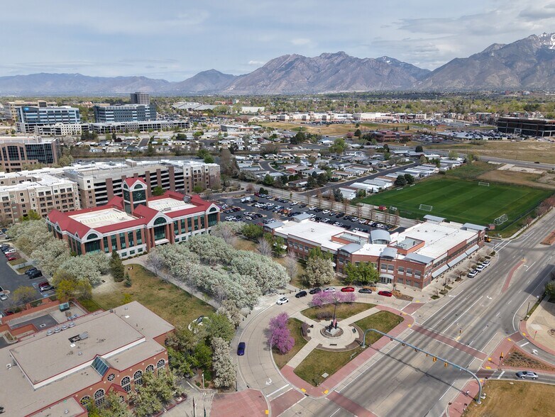 More Photos Of 126 W Sego Lily Dr, Sandy Office For Lease