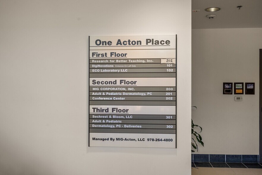 More Photos Of 526 Main St, Acton Office For Lease