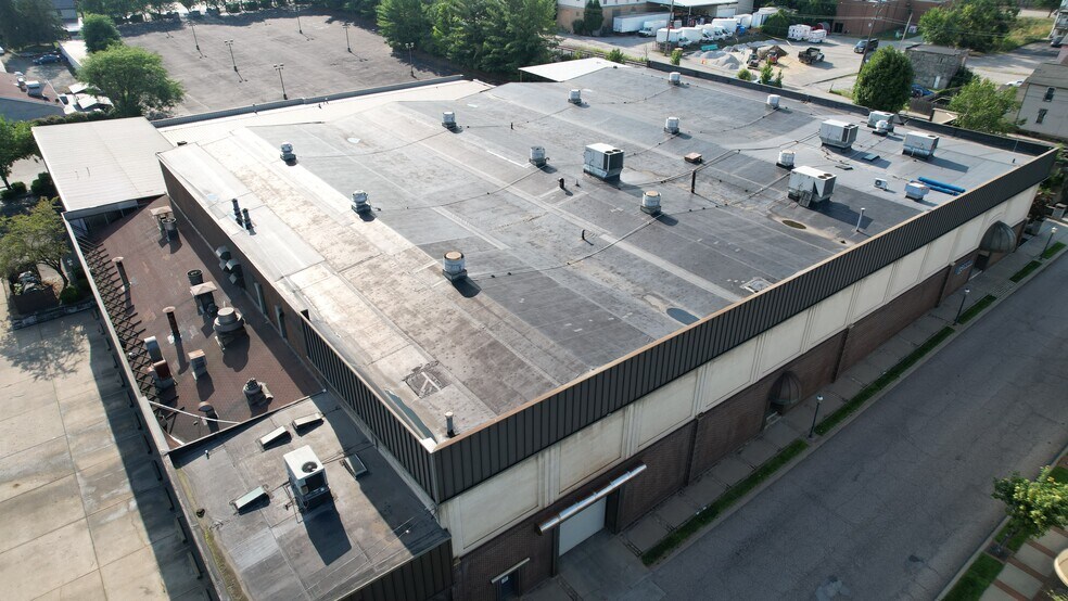 More Photos Of 259 S College St, Washington Unknown For Lease