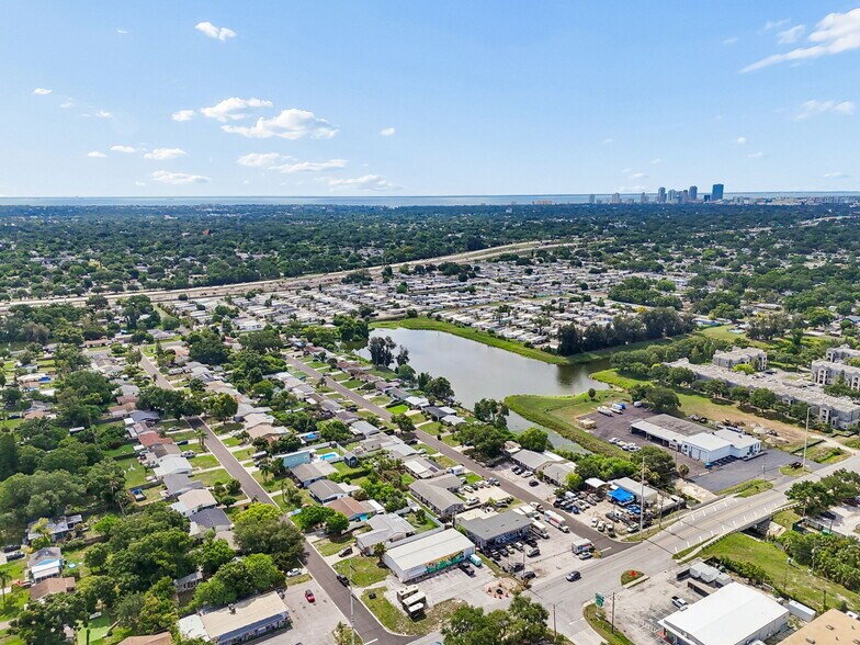More Photos Of 4633 N 28th St, Saint Petersburg Warehouse For Sale
