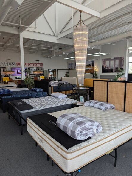 More Photos Of 12650 Pellicano dr, El Paso Storefront For Lease