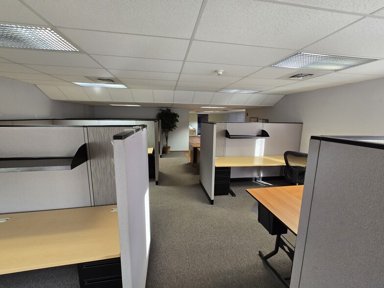 More Photos Of 2702 N Perry St, Spokane Office Residential For Lease
