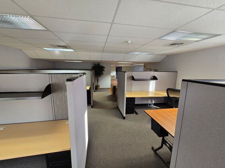 More Photos Of 2702 N Perry St, Spokane Office Residential For Sale