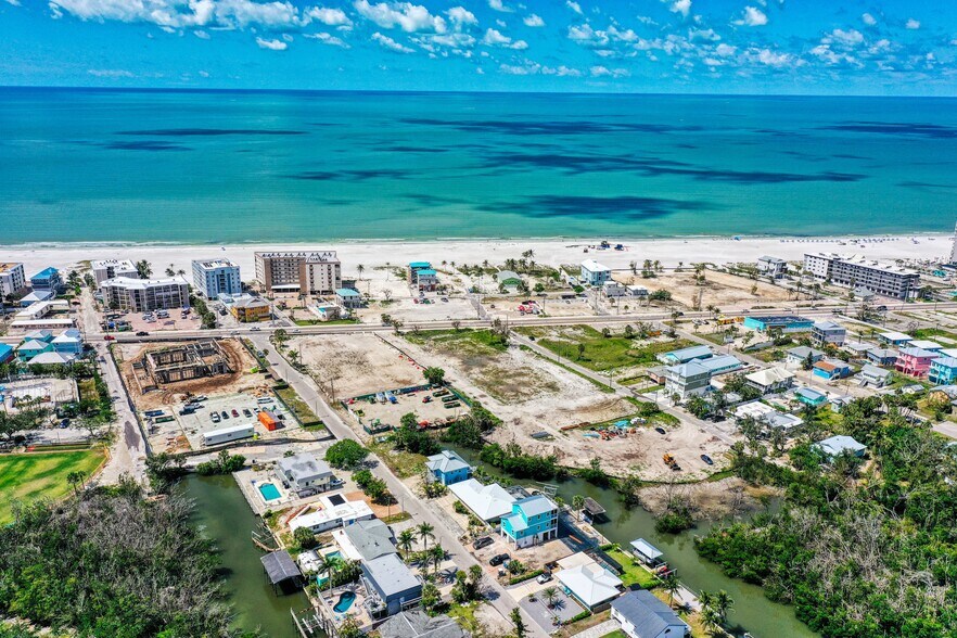 More Photos Of 100 Chapel St, Fort Myers Beach Land For Sale