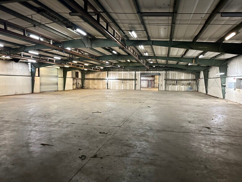 More Photos Of 13595 SE 31st Ave, Summerfield Unknown For Lease