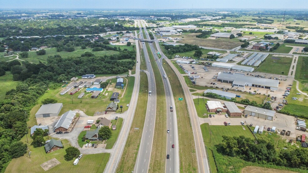 Primary Photo Of 1608 Highway 290 W, Brenham Showroom For Lease