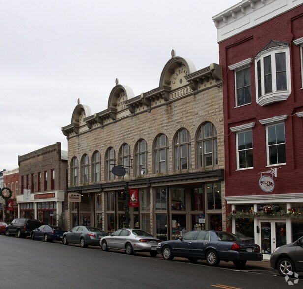 Primary Photo Of 125 E Davis St, Culpeper General Retail For Sale