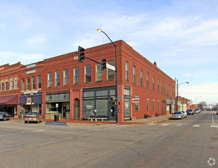 More Photos Of 106 W Oklahoma Ave, Guthrie Restaurant For Lease