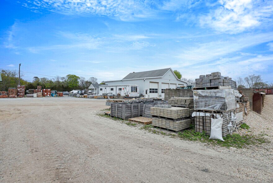 More Photos Of 32830 County Road 48 rd, Peconic Industrial For Sale