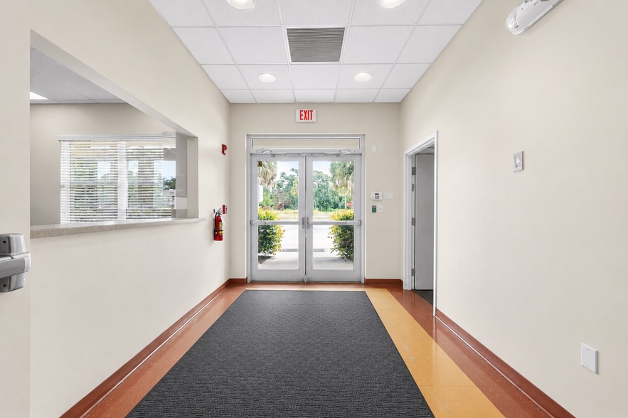 More Photos Of 3651 Virginia Ave, Fort Pierce Medical For Sale