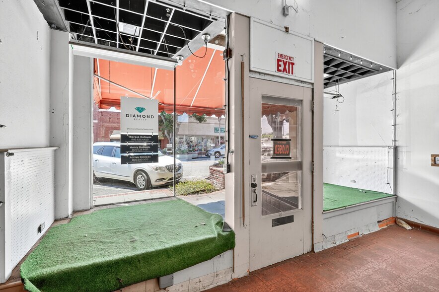 More Photos Of 360-362 Central Ave, Fillmore Storefront For Sale