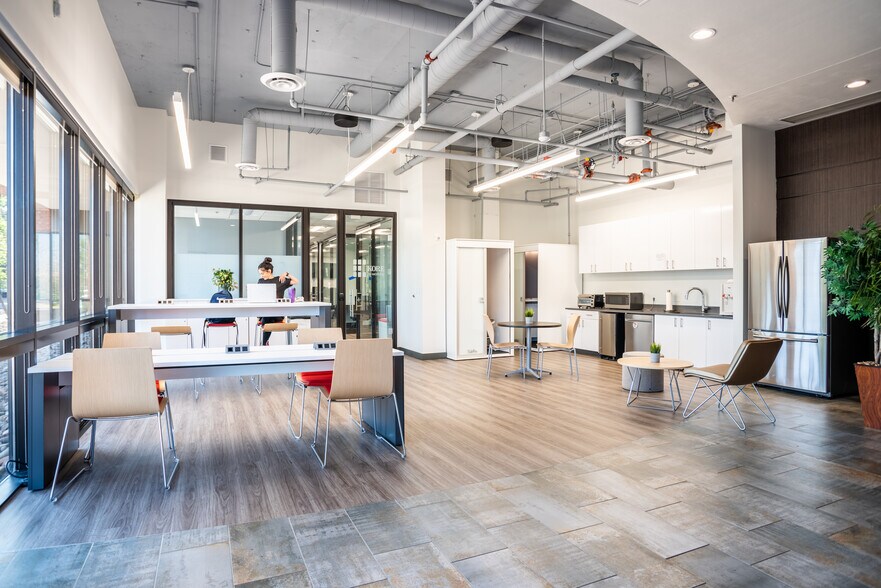 More Photos Of 9250 E Costilla Ave, Greenwood Village Medical For Lease