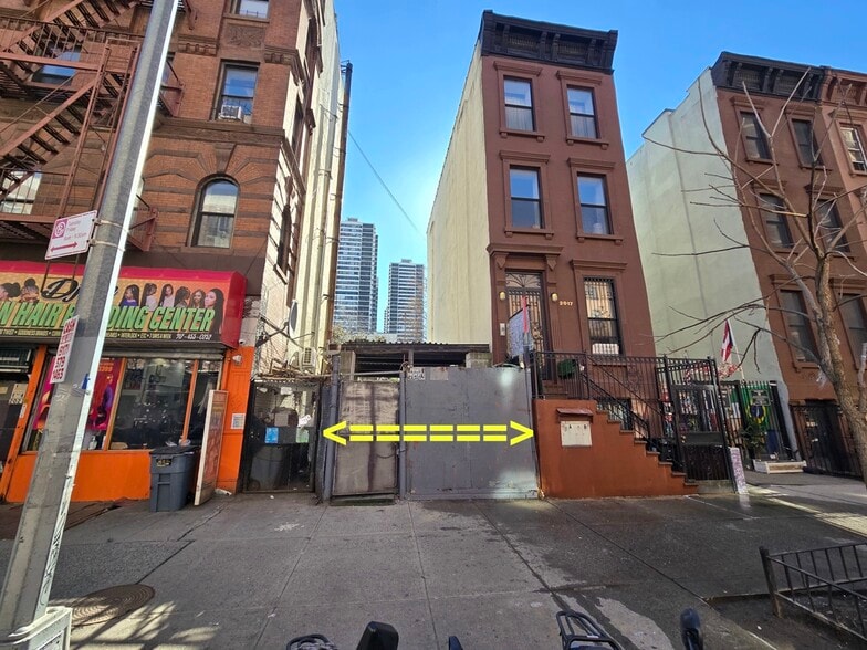 More Photos Of 2019 Lexington ave, New York Land For Sale