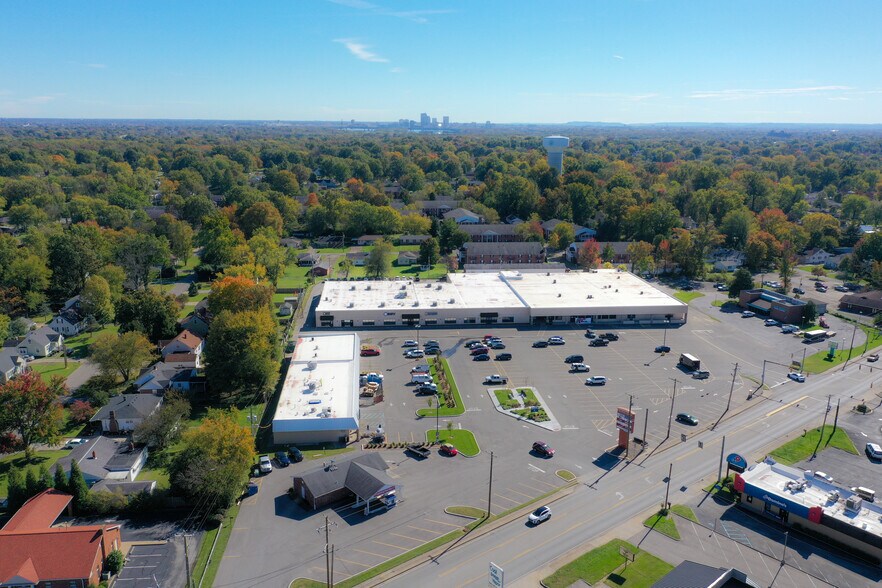 More Photos Of 2612 Charlestown Rd, New Albany Unknown For Lease