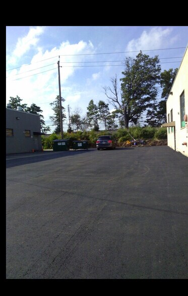 More Photos Of 1150 Sylvan St, Linden Warehouse For Sale