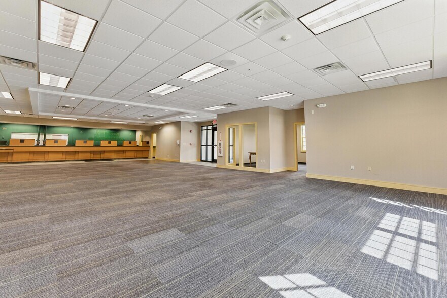 More Photos Of 460 Newton St, South Hadley General Retail For Sale