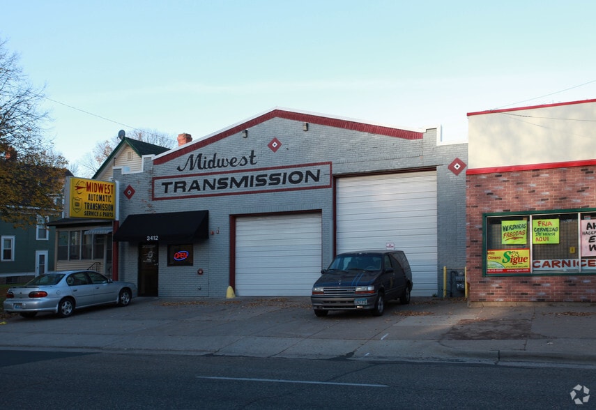 More Photos Of 3412 S Cedar Ave, Minneapolis Auto Repair For Lease