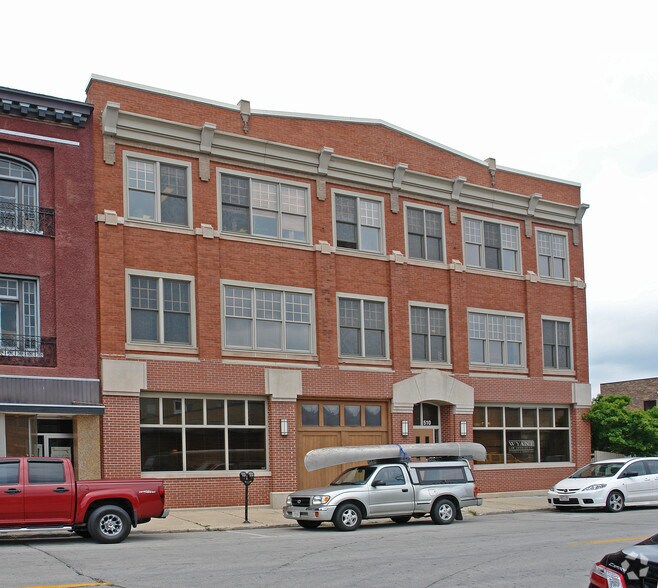 More Photos Of 510 College Ave, Racine Storefront Retail Office For Sale