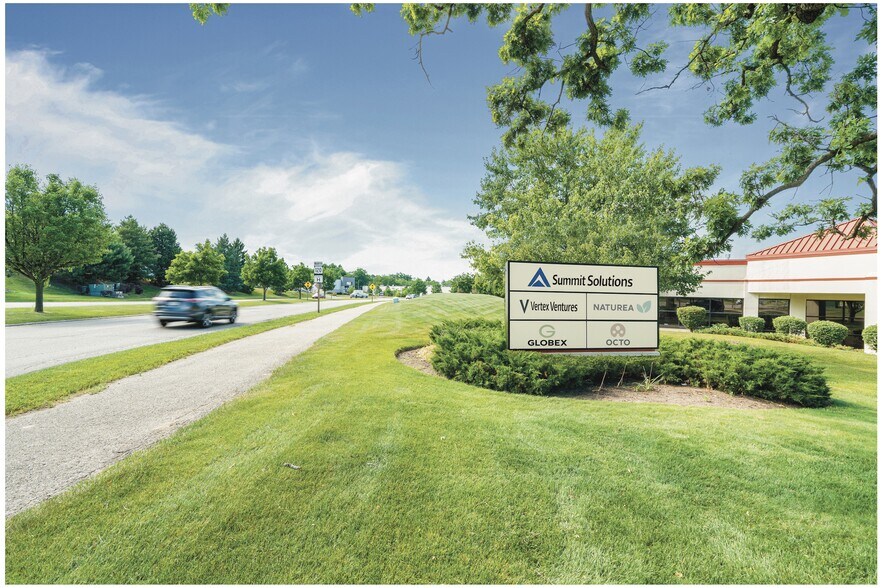 More Photos Of 751 Geneva Pky N, Lake Geneva Medical For Lease