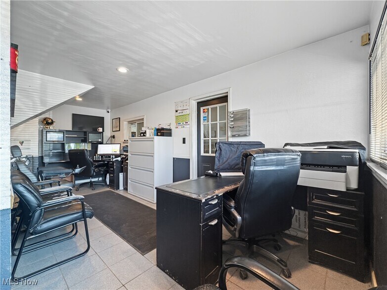 More Photos Of 1775 Main St, Niles Auto Repair For Sale