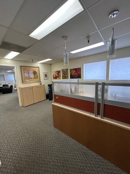 More Photos Of 335 Spreckels Dr, Aptos Office For Lease