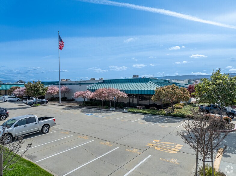 More Photos Of 1160 Industrial Rd, San Carlos Research And Development For Lease