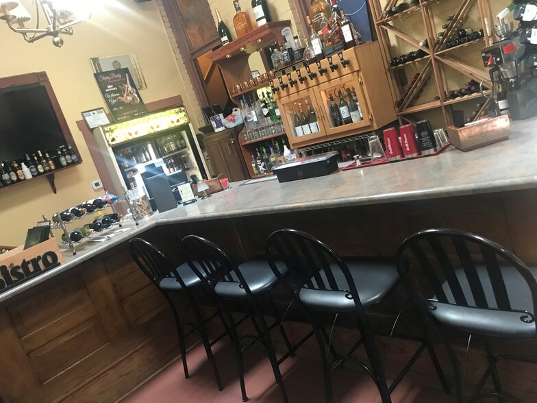 More Photos Of 1208 6th Ave, Huntington Restaurant For Sale