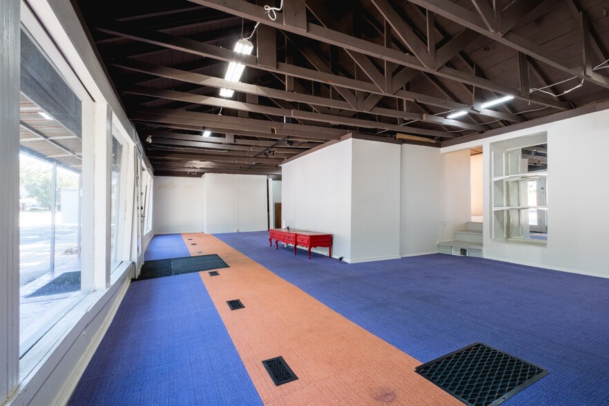 More Photos Of 2017 Kavanaugh Rd, Little Rock Freestanding For Lease