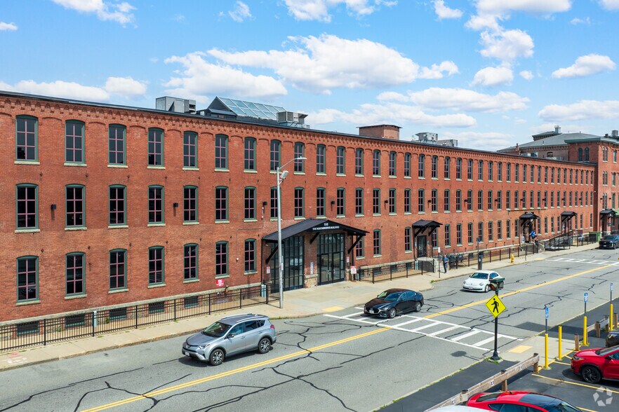 More Photos Of 108 Grove St, Worcester Office For Lease