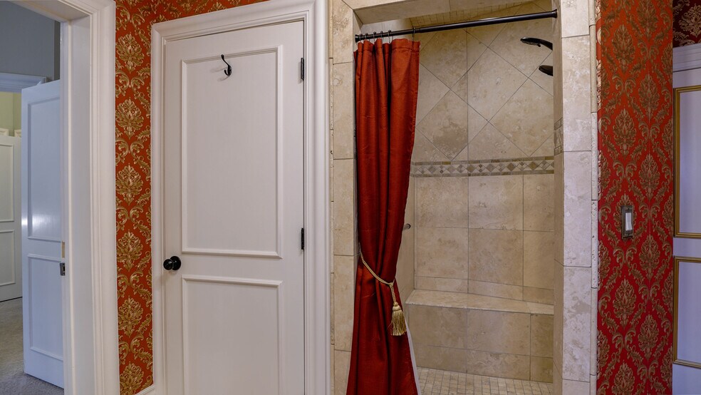 More Photos Of 118 S 300 W, Heber City Hospitality For Sale