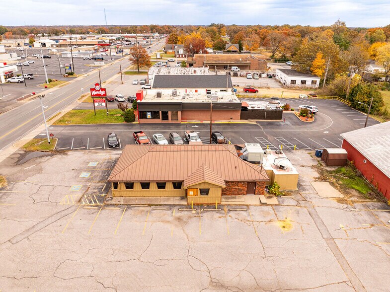 More Photos Of 408 N 12th St, Murray Freestanding For Sale