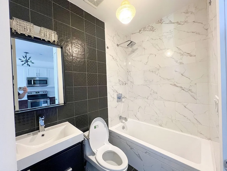 More Photos Of 55 Stanhope St, Brooklyn Apartments For Sale