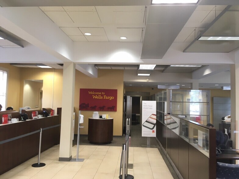 More Photos Of 150 Elm St, Westfield Bank For Lease