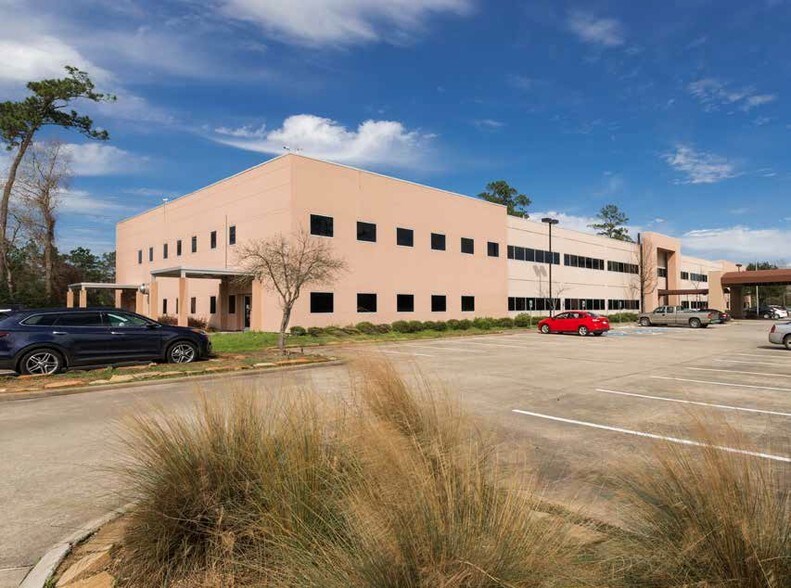 More Photos Of 9201 Pinecroft Dr, The Woodlands Medical For Lease