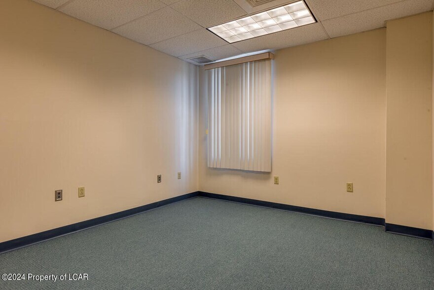 More Photos Of 832 Airport Rd, Hazle Township Medical For Sale