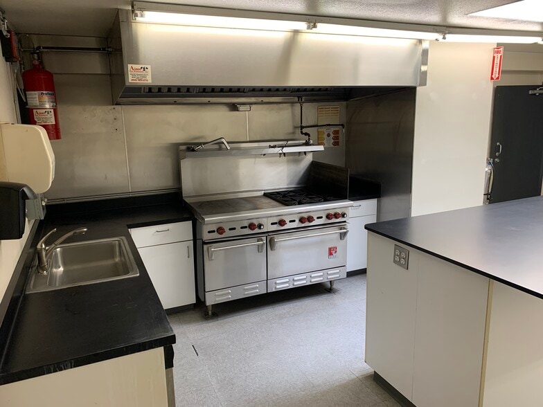 More Photos Of 1641 N 8th St, Colton Food Processing For Sale