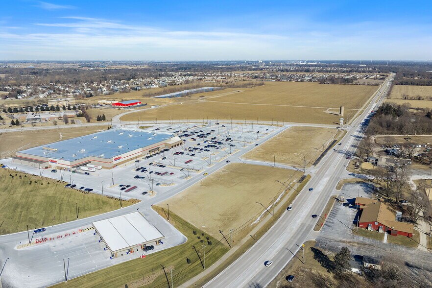 More Photos Of 9054 Veterans Pkwy, Yorkville Land For Sale
