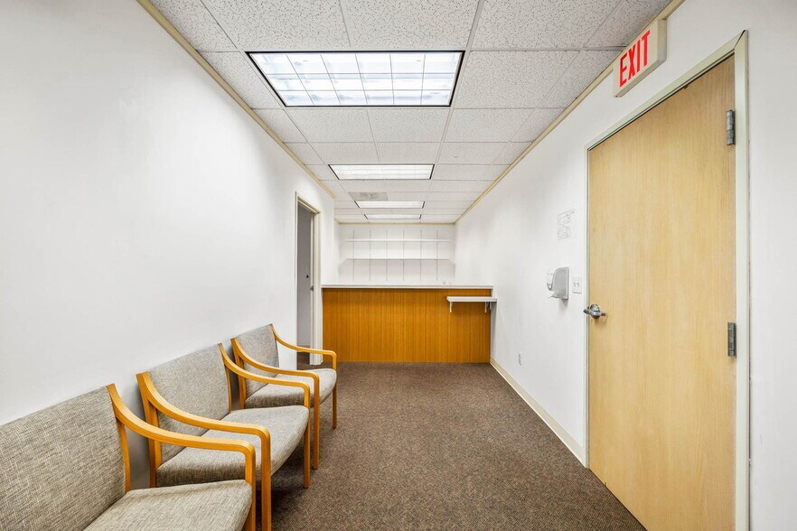 More Photos Of 705 9th St, Florence Medical For Lease