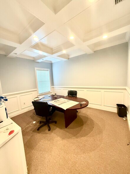 More Photos Of 10250 Normandy Blvd, Jacksonville Office For Sale