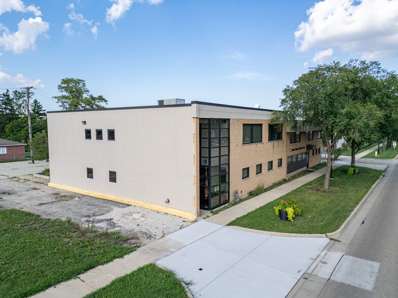 More Photos Of 5430 Saint Charles Rd, Berkeley Office For Sale