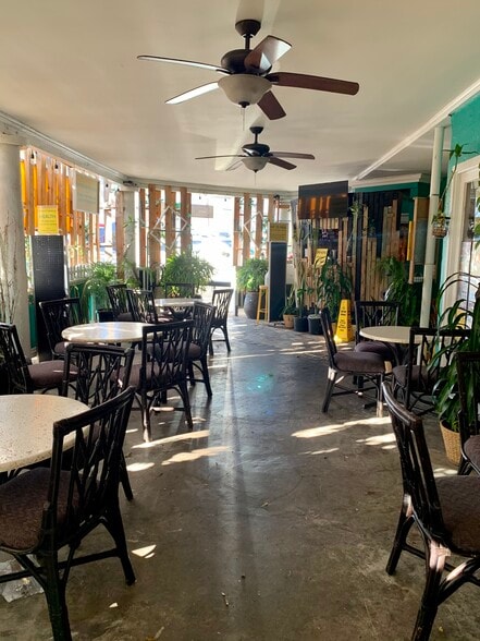 More Photos Of 3036 Waialae Ave, Honolulu Restaurant For Sale