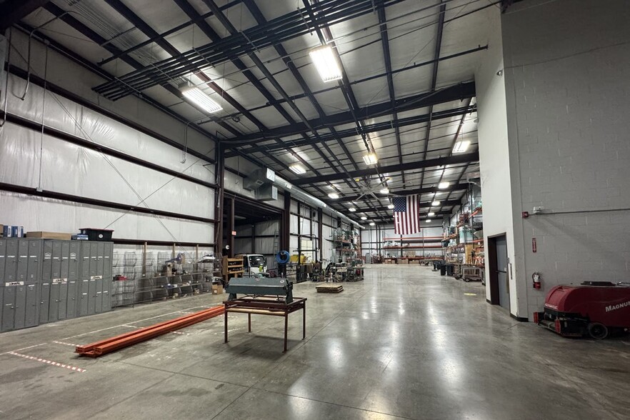 More Photos Of 6850 W 47th Ter, Mission Warehouse For Sale