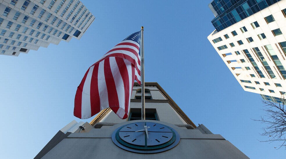 More Photos Of 1140-1160 Broadway, Tacoma Office For Lease