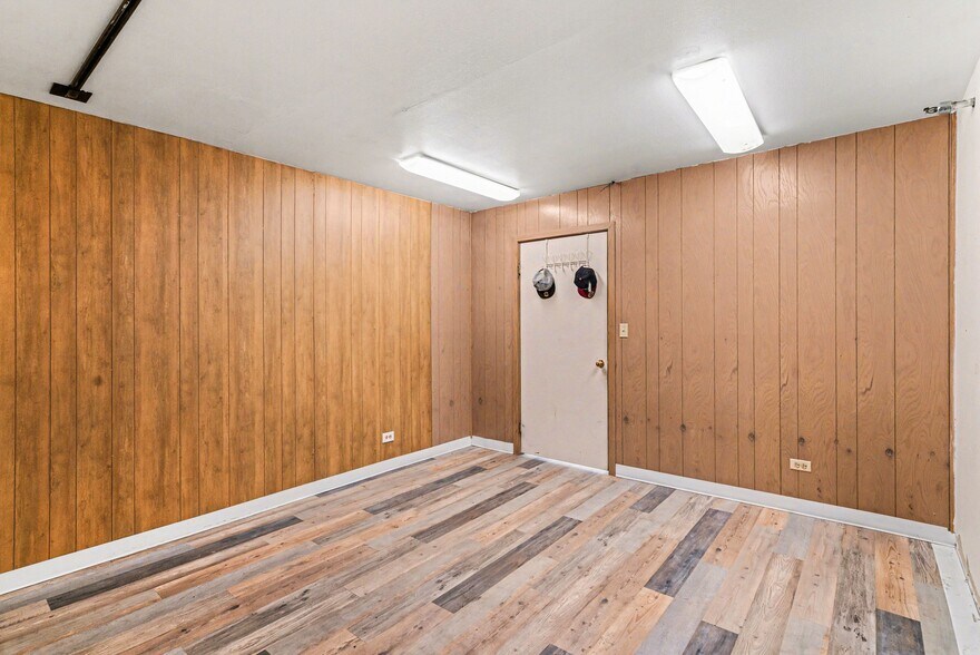 More Photos Of 16015 W 4th Ave, Golden Manufacturing For Sale
