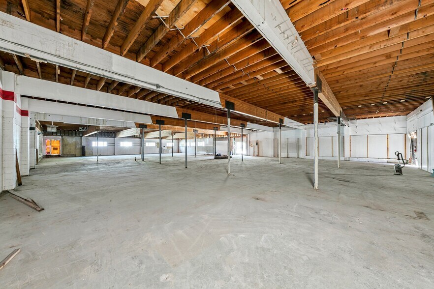 More Photos Of 1050 Fremont Ave, South Lake Tahoe Freestanding For Sale