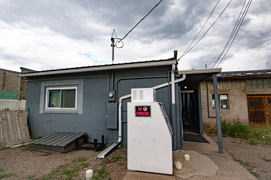 More Photos Of 1035 Park Ave, Monte Vista Specialty For Sale