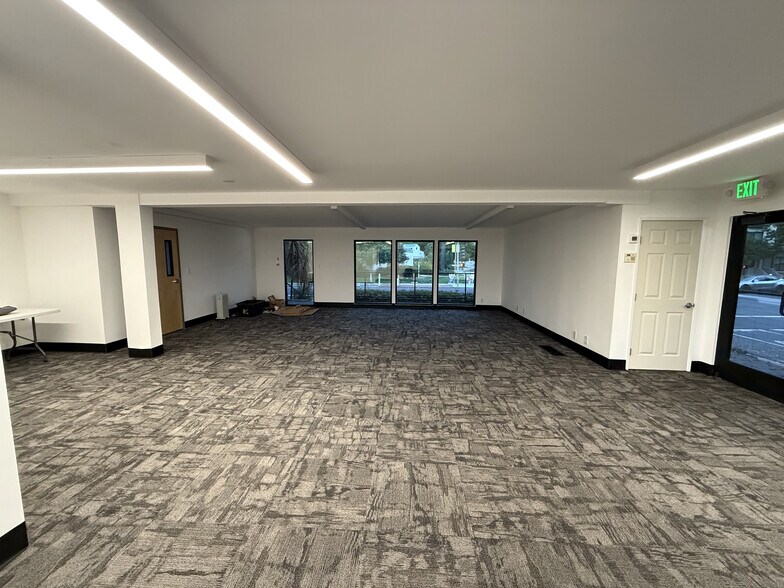 More Photos Of 558 Brewster Ave, Redwood City Loft Creative Space For Lease