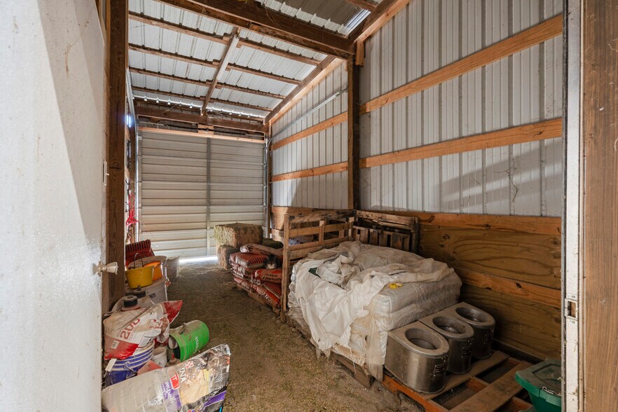 More Photos Of 13354 E 520 Rd, Colcord Sports And Entertainment For Sale