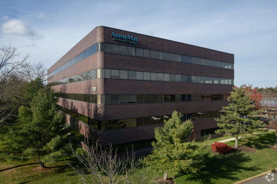 More Photos Of 700 East Gate Dr, Mount Laurel Office For Lease