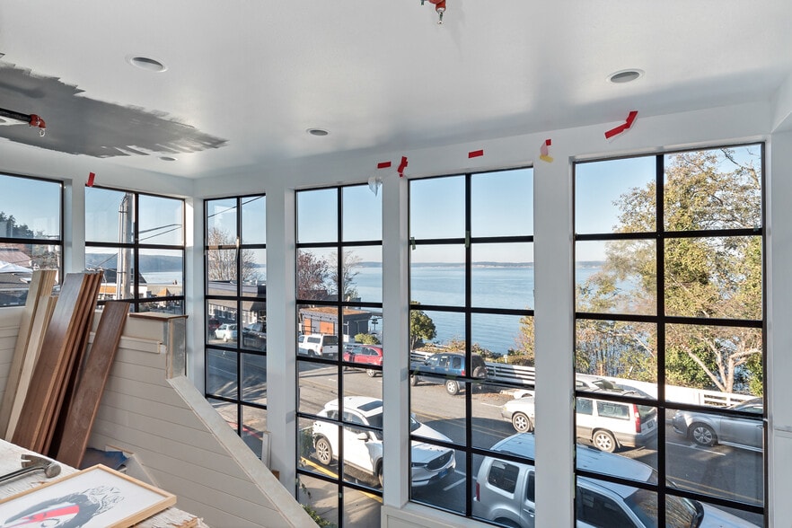 More Photos Of 105 1st St, Langley Storefront Retail Residential For Sale